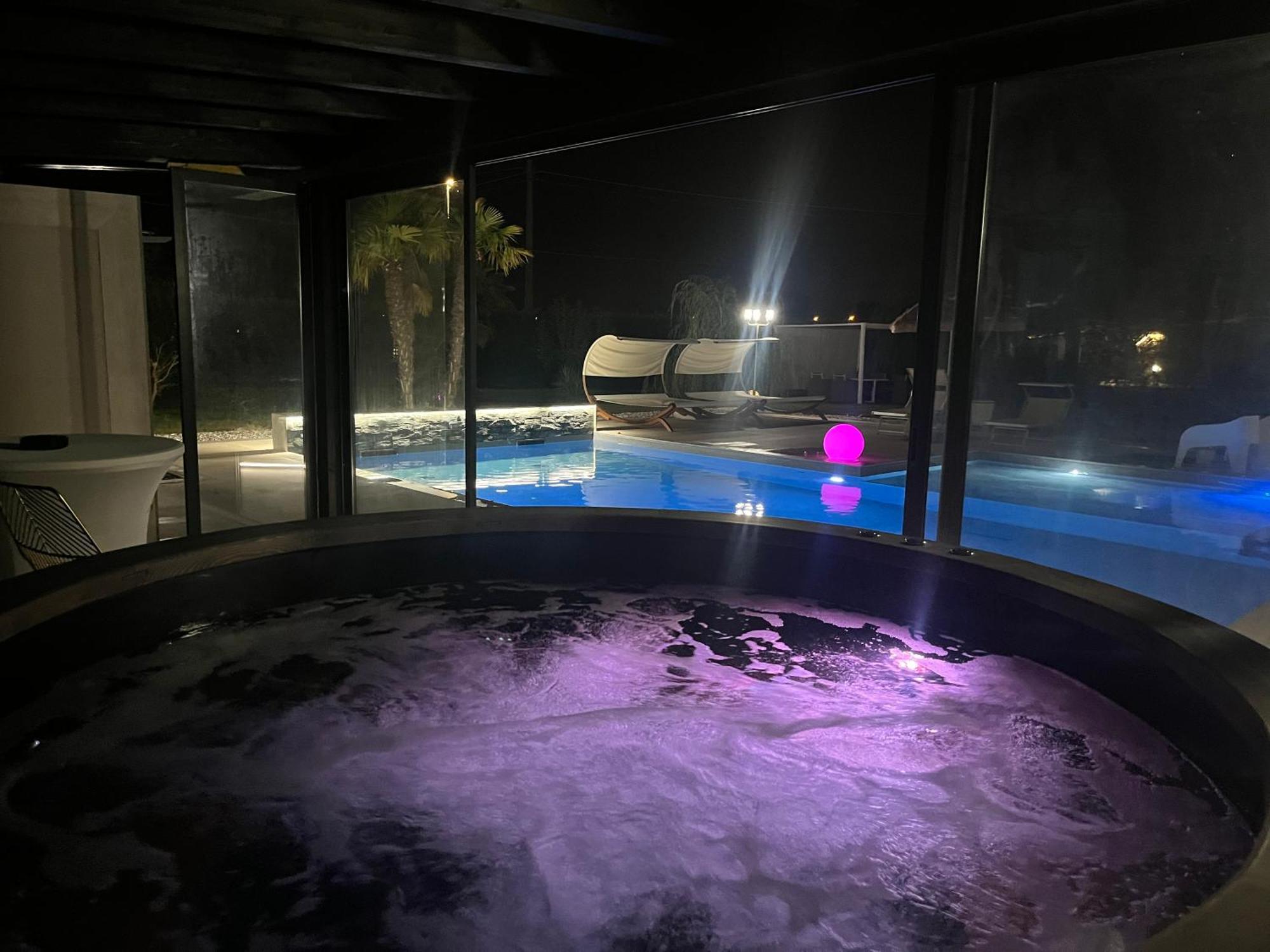 Casakadd002Luxuryheated Pool Garden Patio Barbeque Apartment Cive Exterior photo
